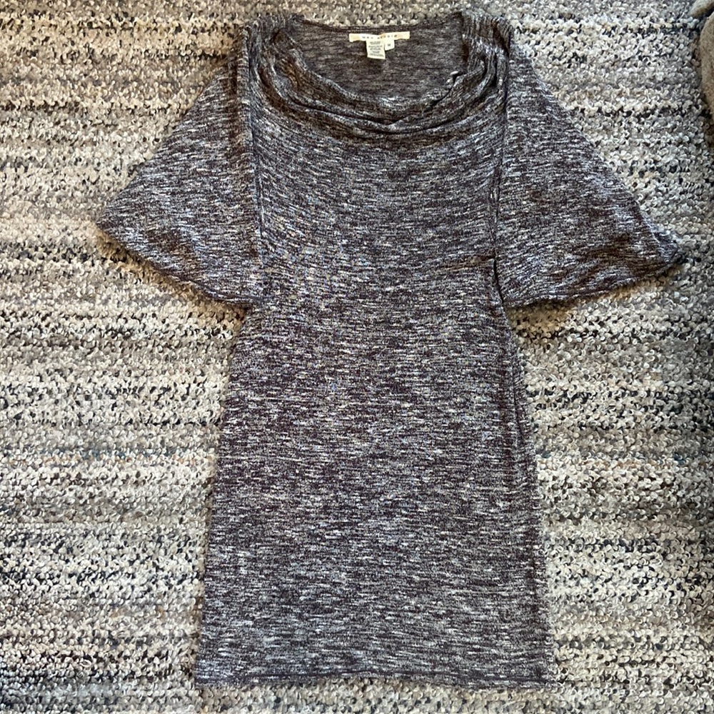 Women’s brown & white fitted dress.